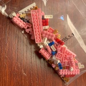 FREE mini lego set 1